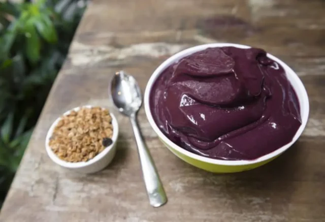 Açaí – Amazonas – Uma Fruta originária do Brasil! Receitas deliciosas para você preparar.