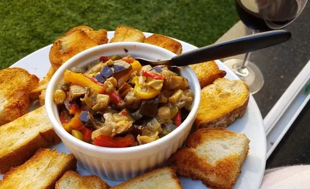 Caponata (Berinjela à Italiana) na Panela de Pressão Elétrica