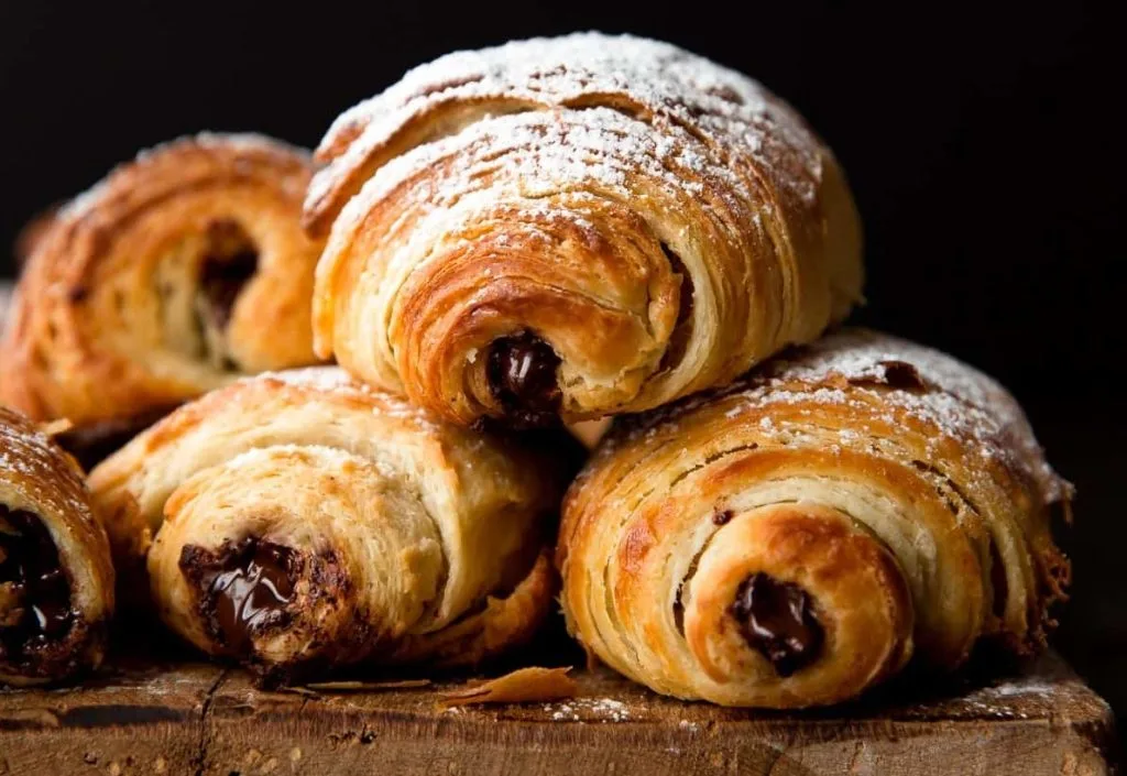 chocolate-croissants-