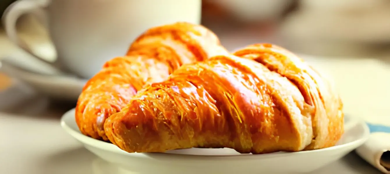 croissant-franês-delicioso