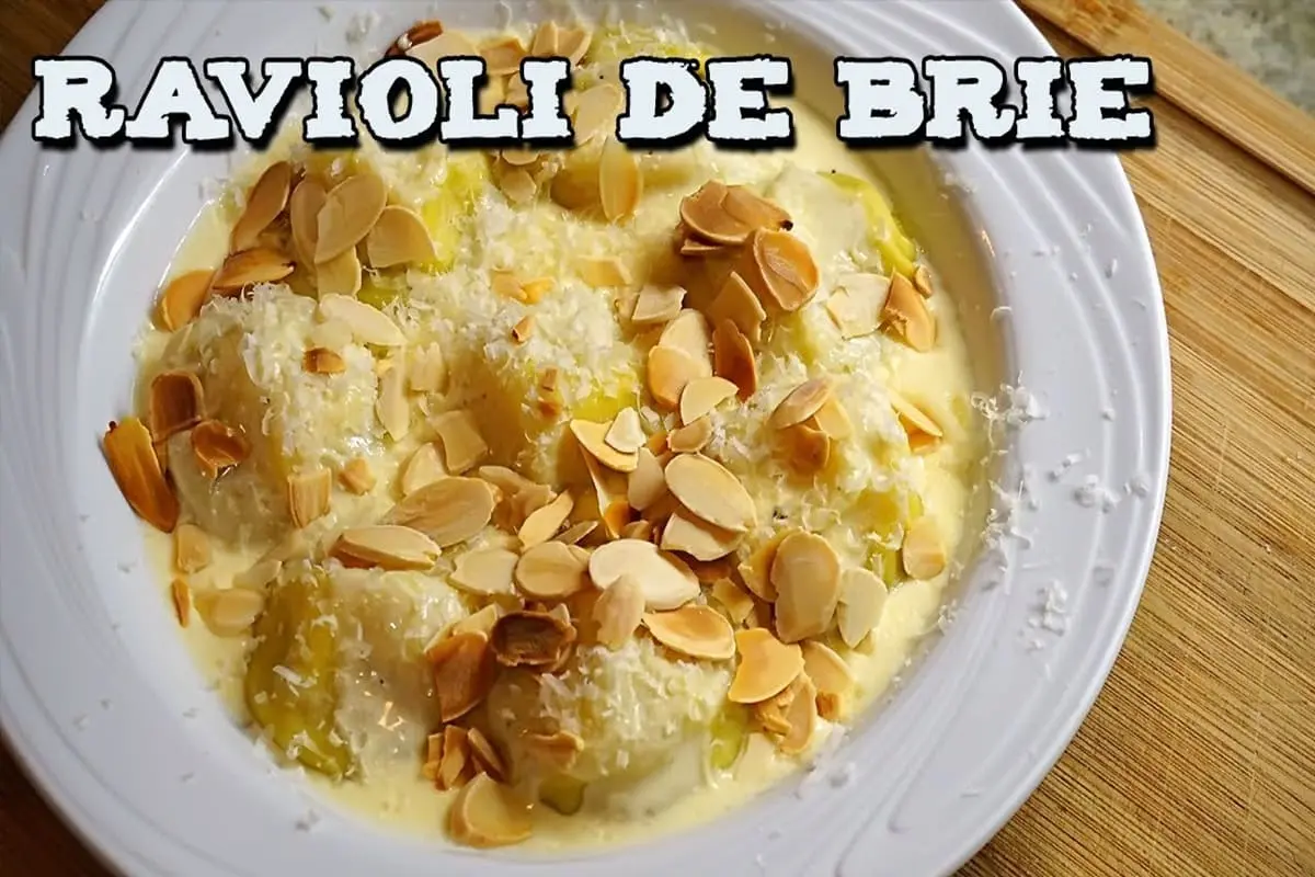 Ravióli de Batata Doce com Brie e Amêndoas Crocantes