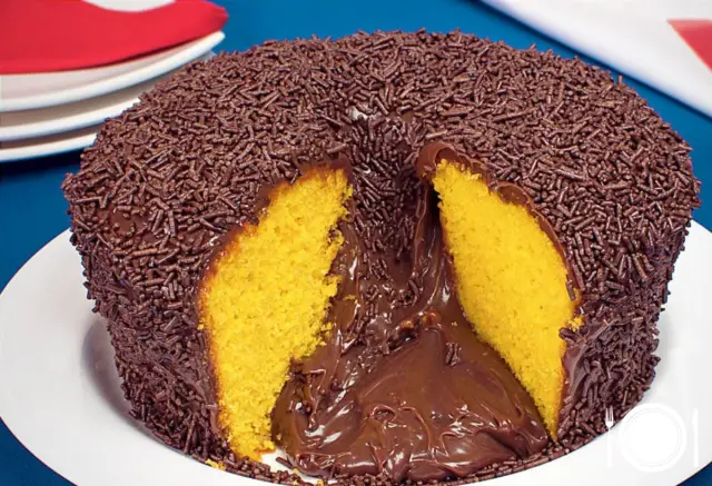 Bolo de Cenoura com Brigadeiro