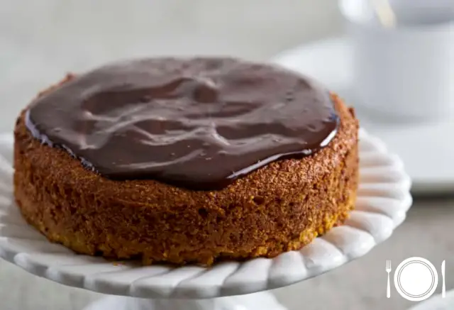 Bolo de Cenoura com Farinha de Amêndoa