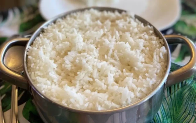 Arroz Branco Soltinho: Simples e Delicioso