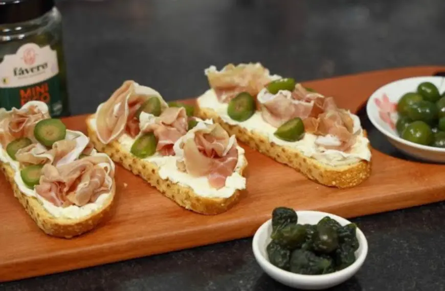 Bruschetta de Figo com Ricota e Mel